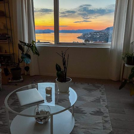 Golden Fjord-View Apartment Bergen Bagian luar foto
