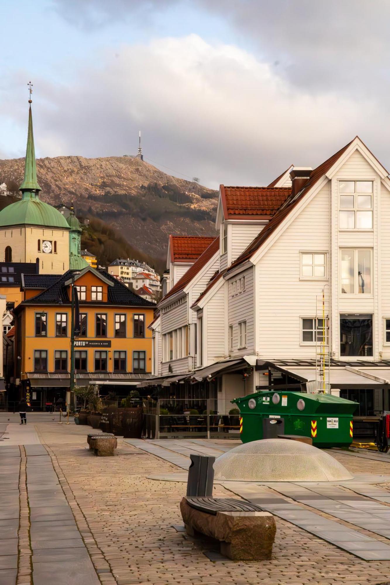 Golden Fjord-View Apartment Bergen Bagian luar foto